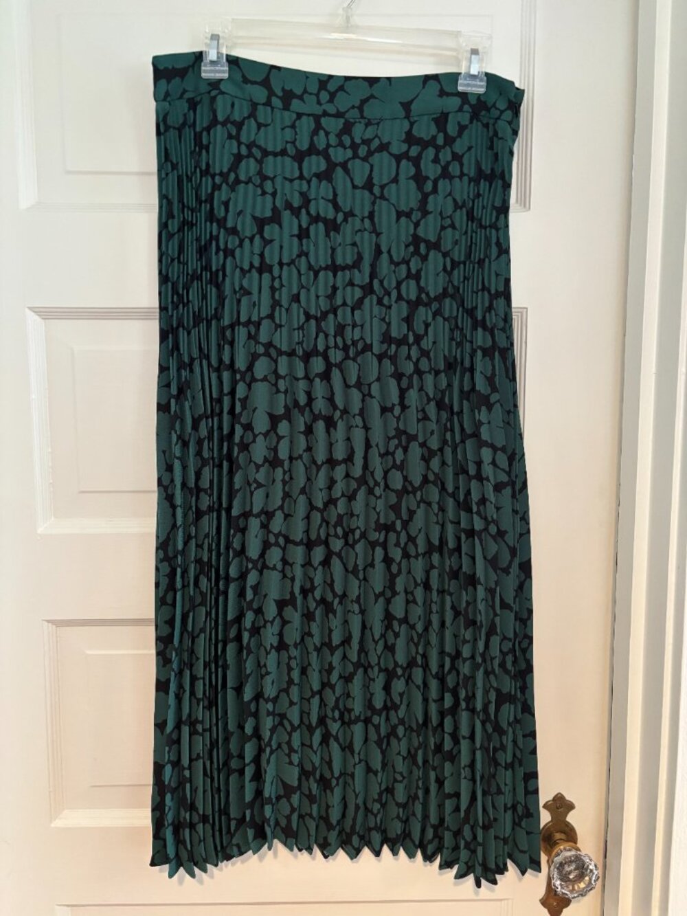BODEN Green & Black Pleated Crepe Midi Skirt - Brand New - Size 10 - Picture 6 of 13